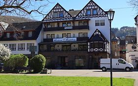 Weinhaus Hirschen Bruttig