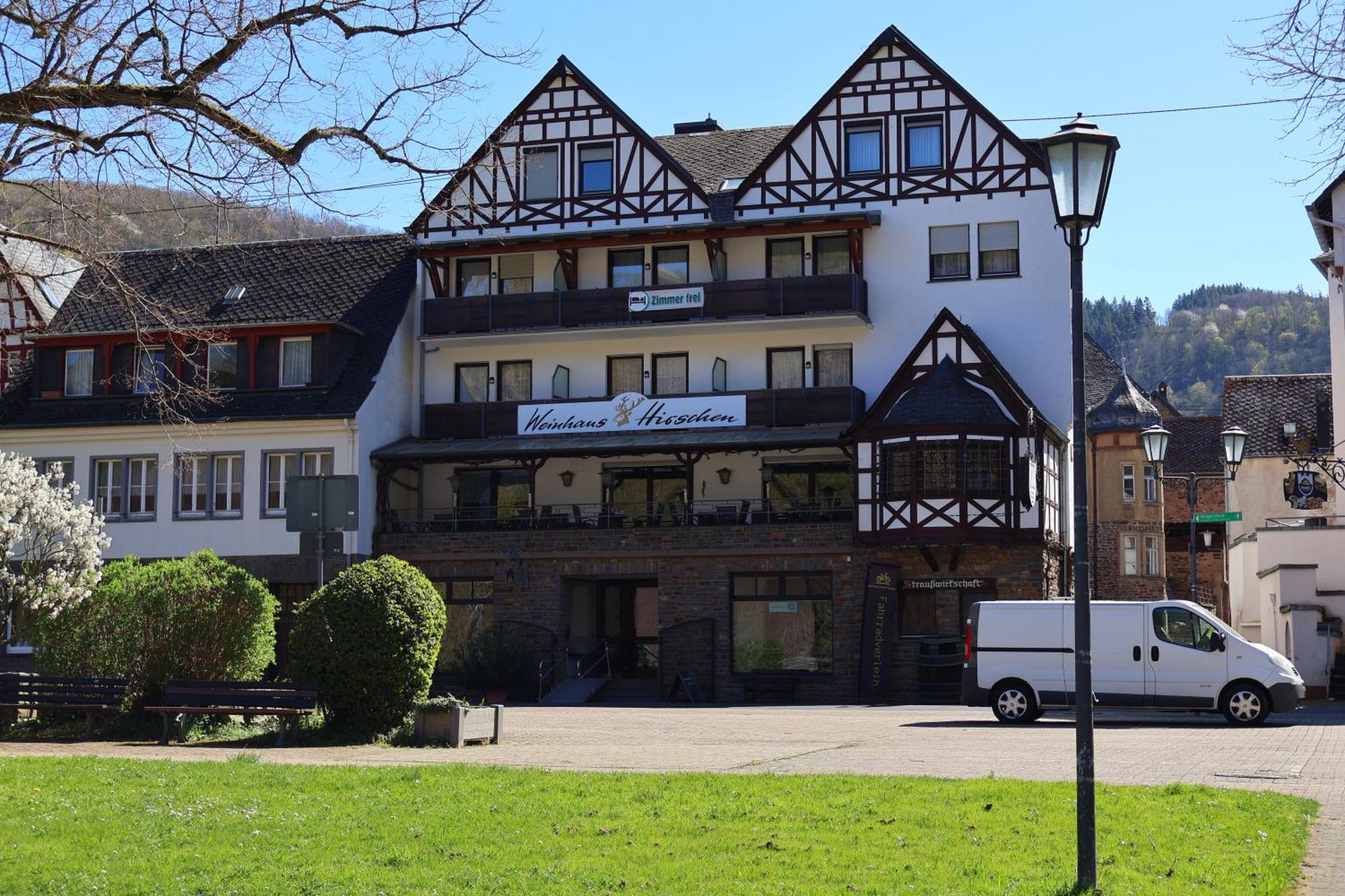 Hotel Weinhaus Hirschen Bruttig Exterior foto